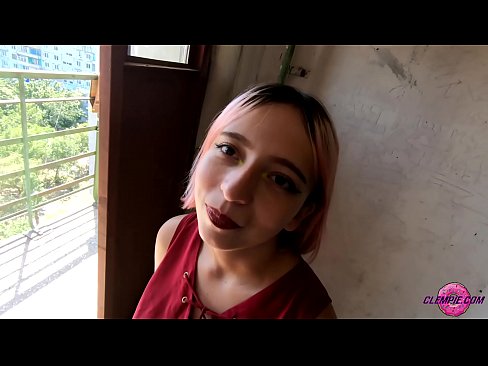 ❤️ Ikasle sentsuak arrotz bat zurrupatzen du kanpoaldean - Cum On His Face Kalitatezko sexua gurean eu.milf300com.ru ❤